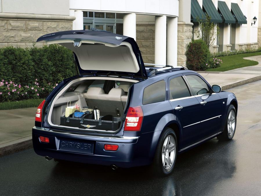  Chrysler 300C Touring 2007 года  (фото 3 из 7)